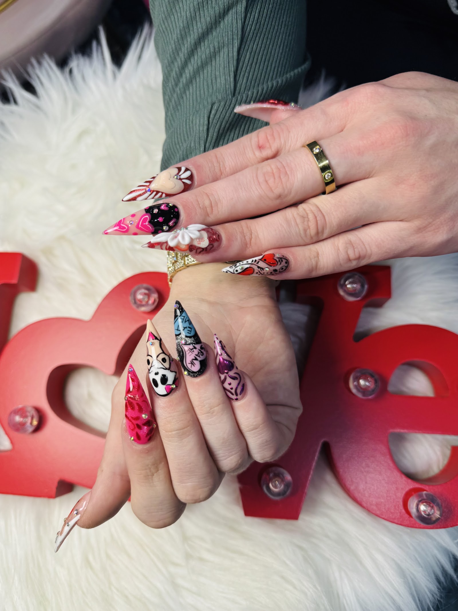 City Nails & Spa nail photo 4